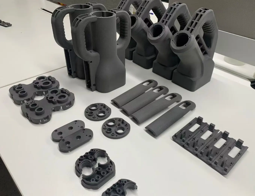上海3D打印新能源充电枪/栓，多材料，快速验证，满足不同场景性能需求